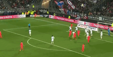 英超：曼城主场4-1大胜南安普顿（英超：曼城主场4比1轻取南安普顿）