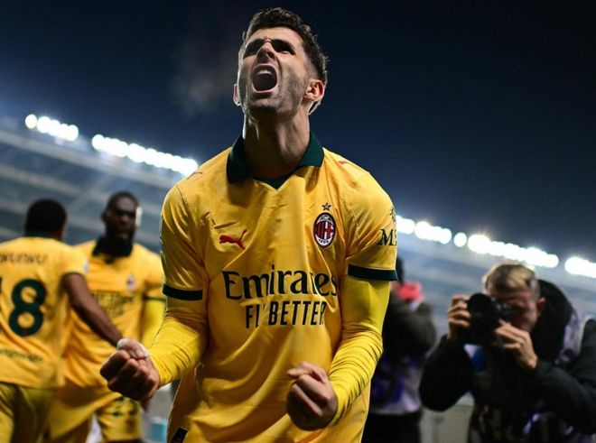 邵佳一独立带队时间不足一年半，此前曾担任国足助教（出任主帅未满一年半，邵佳一此前为国足助教）