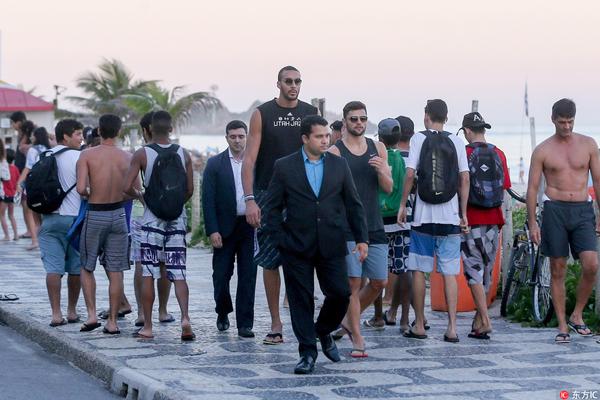 每体：孔德几乎确定因伤缺阵，埃里克将戴上面具顶替他（每体：孔德基本确认因伤缺席，埃里克将戴面具顶上）