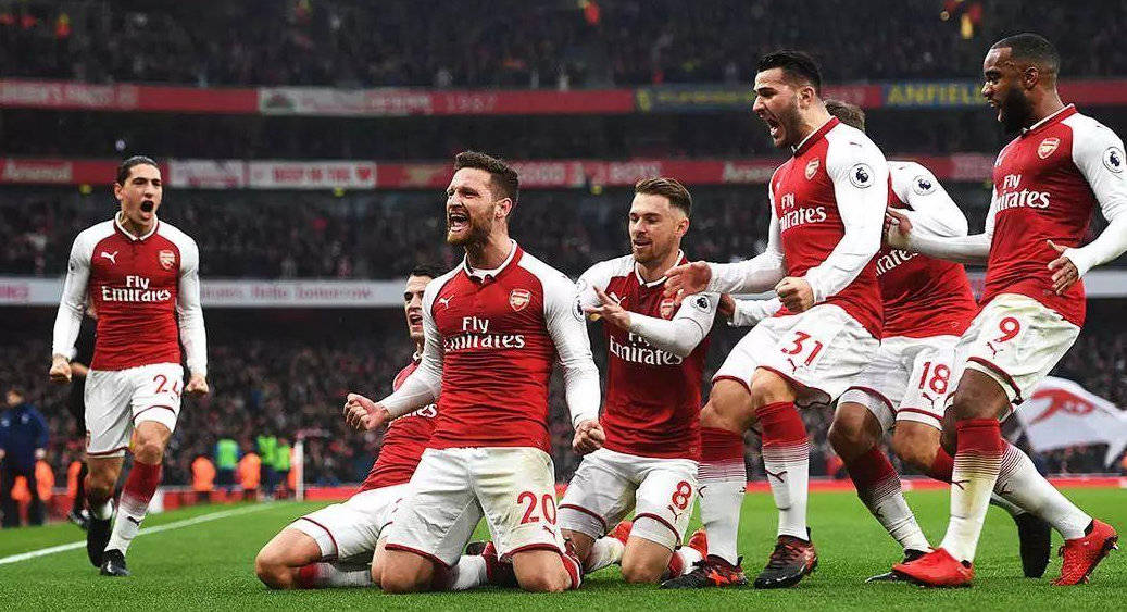 领衔声援加沙，巴斯克代表队和加泰代表队队长都来自皇家社会（巴斯克与加泰代表队队长同属皇家社会，领衔声援加沙）