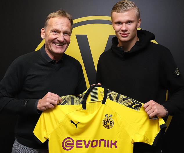 前教练：库普梅纳斯能很好地适应三中卫，斯帕莱蒂非常了解他