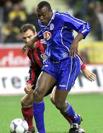 世体列阿隆索接班人：阿贝洛亚、劳尔在列，索拉里二进宫？（世体盘点阿隆索潜在接任者：阿贝洛亚、劳尔入选，索拉里或再度回归？）