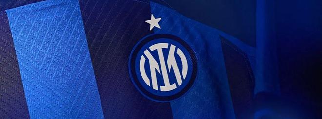 穆勒与梅西交手记录：穆勒正式比赛7胜1负，周末将...（穆勒对梅西交锋史：正式赛7胜1负，周末再度相逢）