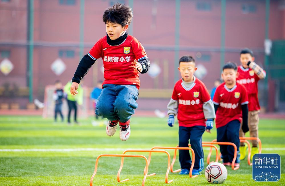 火爆，辽超总决赛大连队vs本溪队共有55678名观众观战（辽超总决赛大连战本溪，55678名球迷现场观赛）