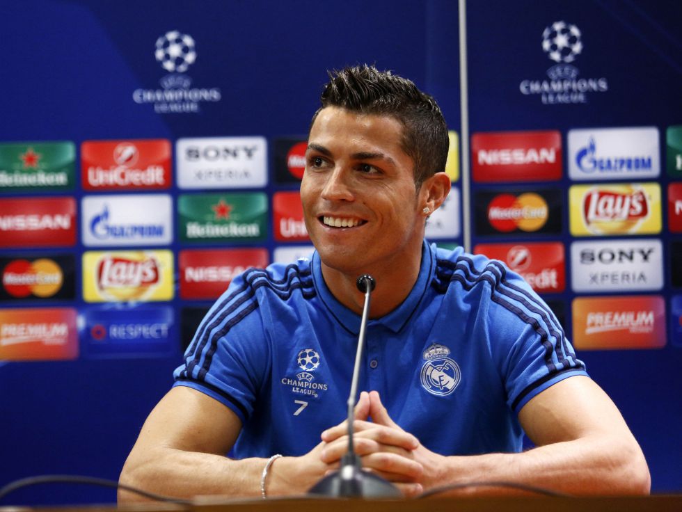 弗兰克：克罗地亚队成功的原因是团结；我曾看着魔笛比赛长大（弗兰克：克罗地亚成功之本在团结；我从小看着魔笛踢球长大）